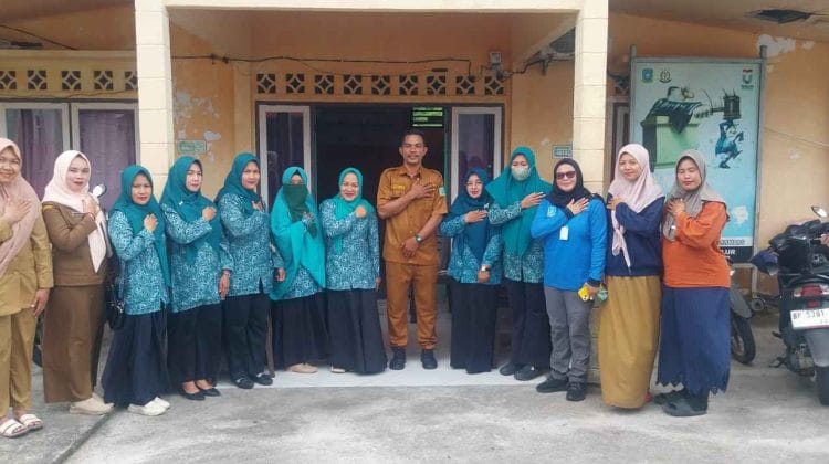 TP PKK Jemaja Timur Laksanakan Pembinaan Lokasi Khusus Kampung Ceria di Desa Genting Pulur