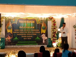 Sekcam Jemaja Timur Hadiri Tasyakuran dan Pelepasan Siswa-Siswi Kelas II MDA Nurul Islam Desa Ulu Maras
